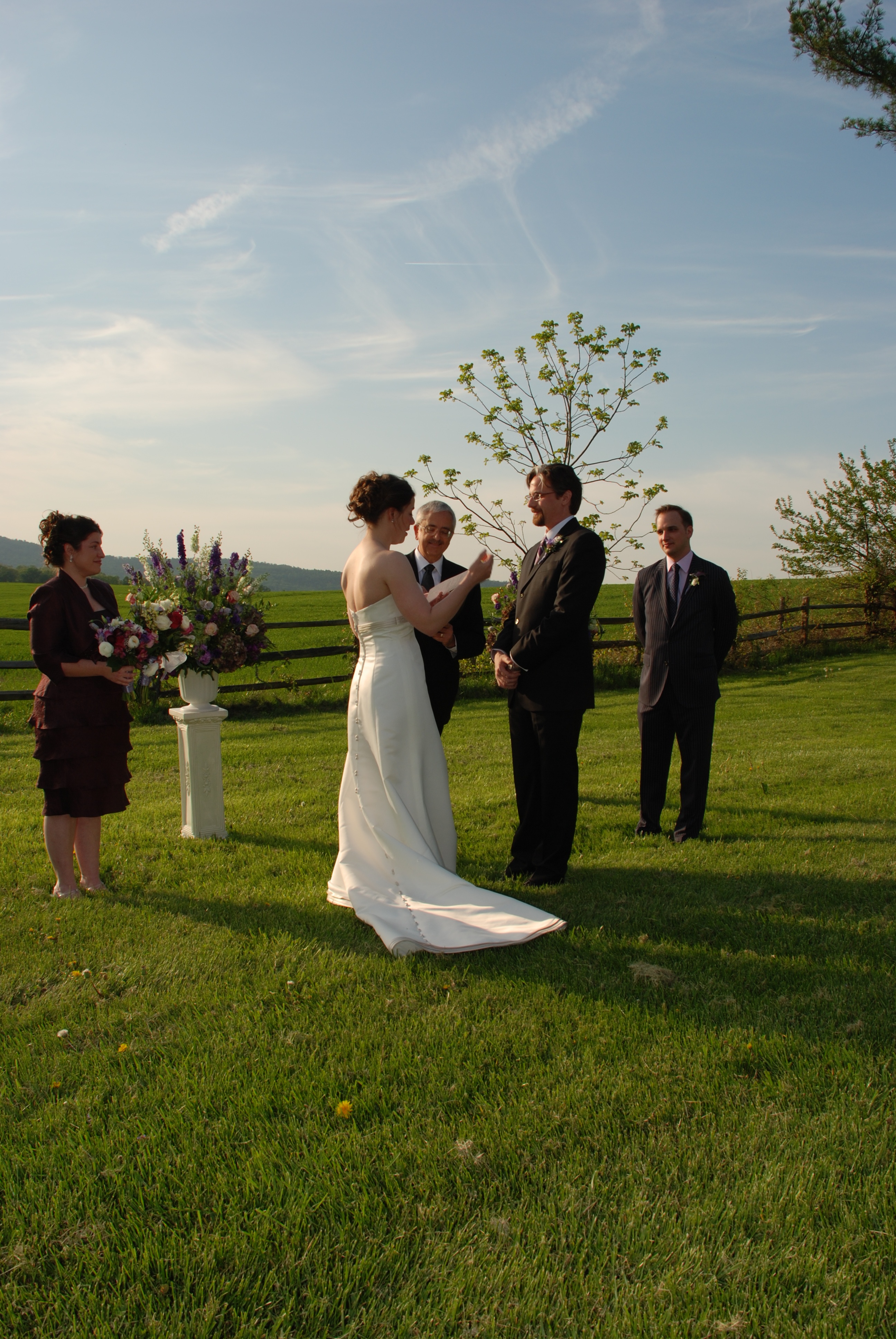 2010-04-23-120 Lindsay-Andrew Wedding.jpg